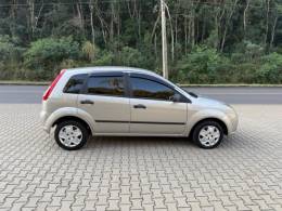 FORD - FIESTA - 2007/2008 - Prata - R$ 24.900,00