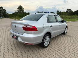 VOLKSWAGEN - VOYAGE - 2021/2022 - Prata - R$ 61.900,00