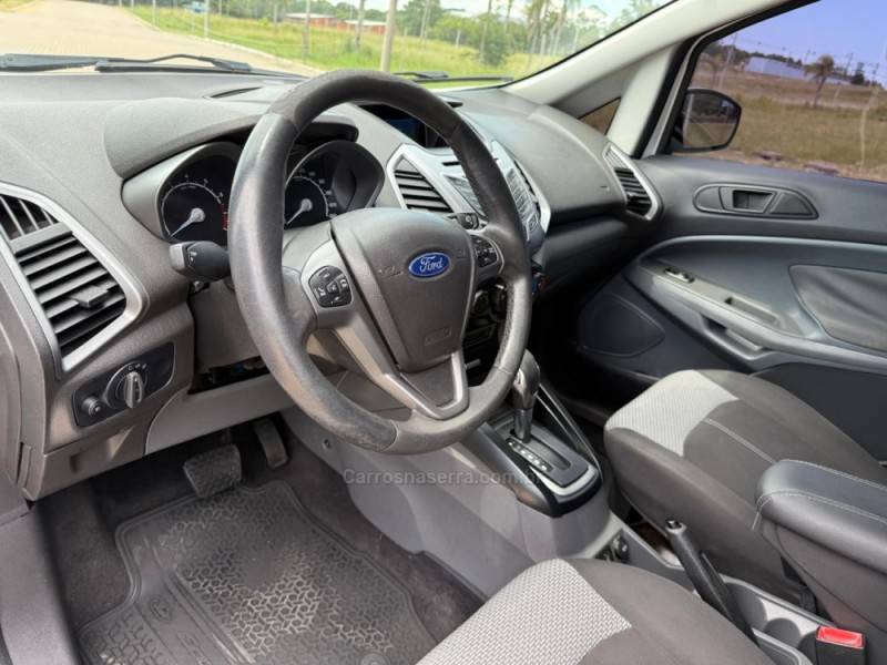 FORD - ECOSPORT - 2016/2017 - Branca - R$ 57.900,00