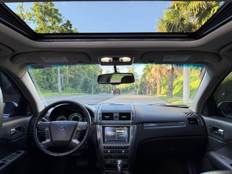 FORD - FUSION - 2010/2010 - Prata - R$ 43.900,00