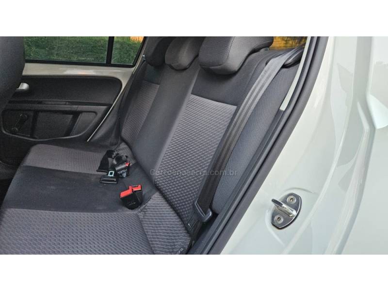 VOLKSWAGEN - UP - 2019/2020 - Branca - R$ 64.000,00