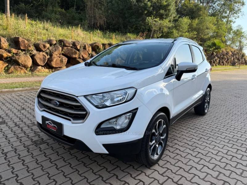 FORD - ECOSPORT - 2017/2018 - Branca - R$ 69.900,00