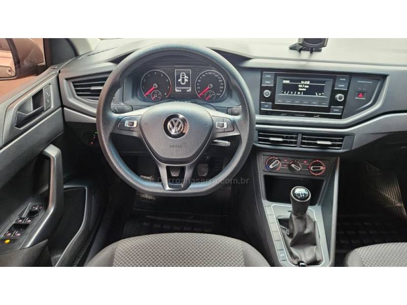 VOLKSWAGEN - POLO - 2019/2020 - Prata - R$ 66.900,00