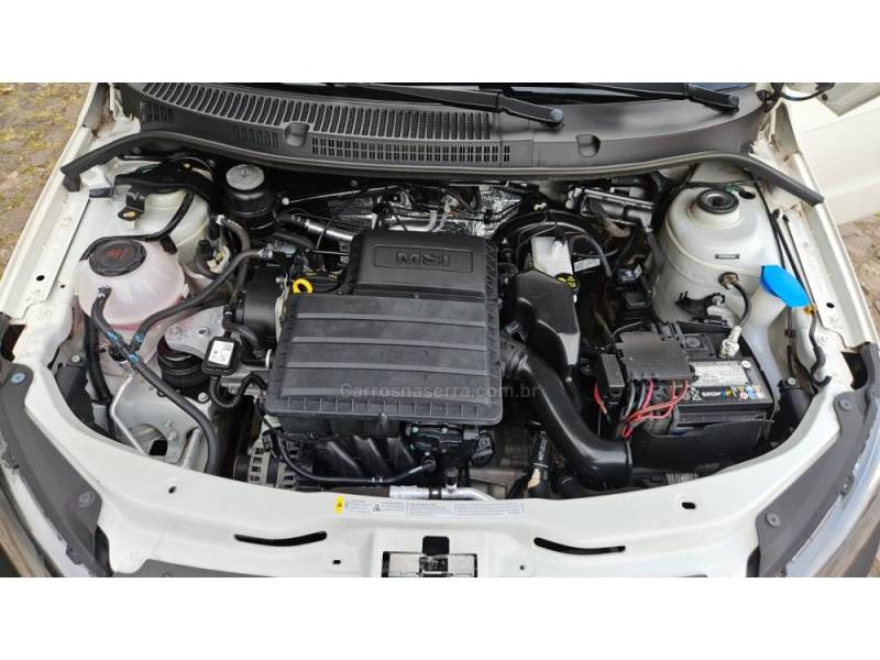 VOLKSWAGEN - SAVEIRO - 2023/2023 - Branca - R$ 77.900,00