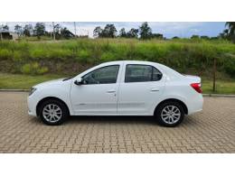 RENAULT - LOGAN - 2017/2018 - Branca - R$ 45.900,00