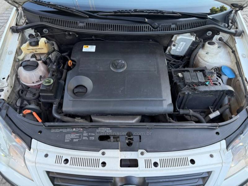 VOLKSWAGEN - POLO - 2006/2007 - Branca - R$ 32.900,00