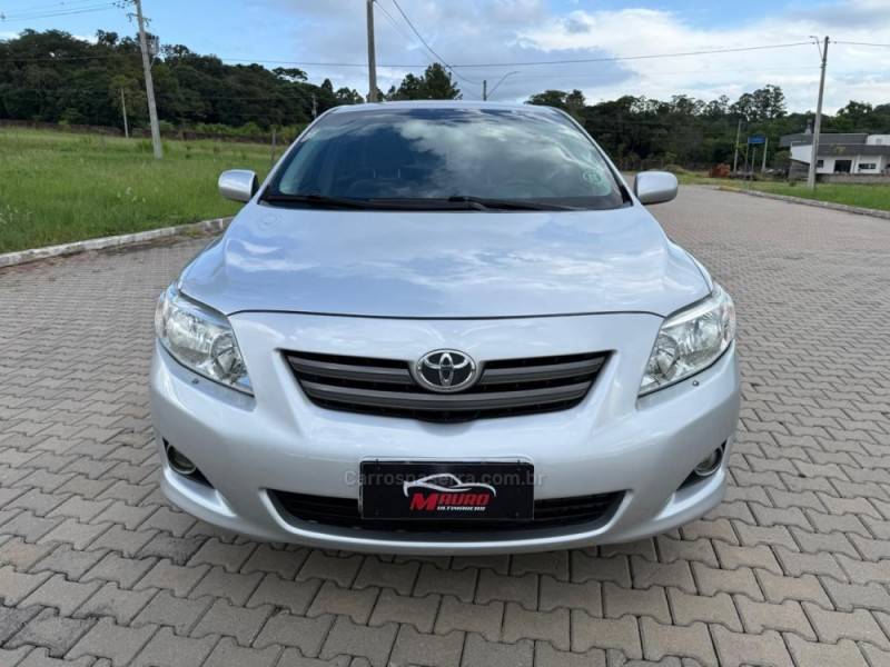 TOYOTA - COROLLA - 2009/2010 - Prata - R$ 55.900,00
