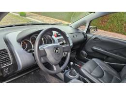 HONDA - FIT - 2007/2008 - Dourada - R$ 33.900,00