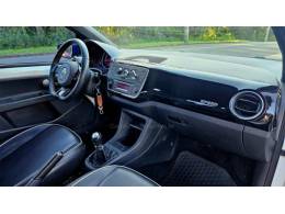 VOLKSWAGEN - UP - 2016/2017 - Branca - R$ 49.000,00