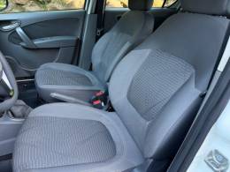 FIAT - PALIO - 2014/2015 - Branca - R$ 38.900,00