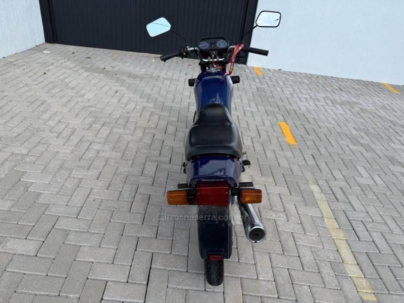 HONDA - CG 125 - 1997/1997 - Azul - R$ 6.900,00