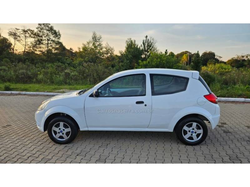 FORD - KA - 2009/2009 - Branca - R$ 20.900,00