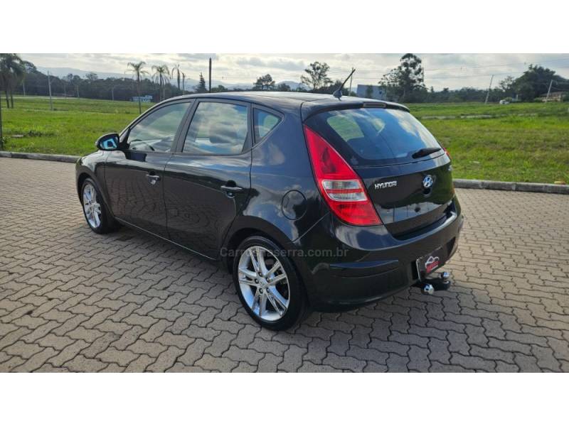 HYUNDAI - I30 - 2009/2010 - Preta - R$ 46.500,00
