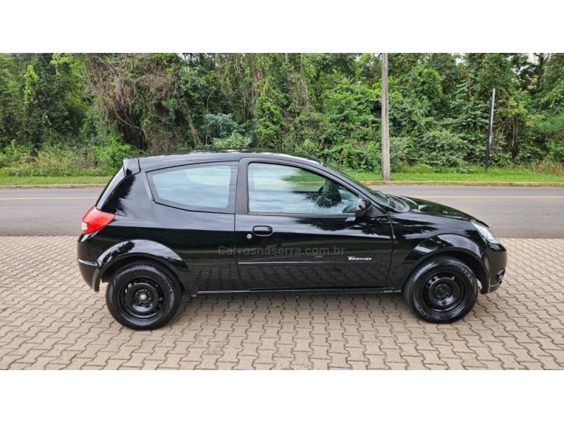 FORD - KA - 2009/2009 - Preta - R$ 23.900,00