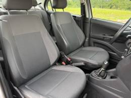 VOLKSWAGEN - VOYAGE - 2021/2022 - Prata - R$ 61.900,00