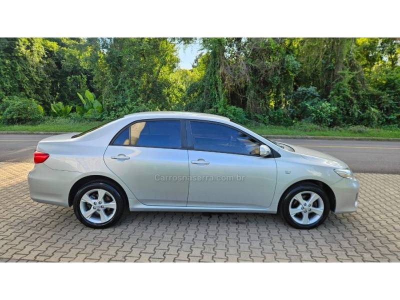 TOYOTA - COROLLA - 2012/2013 - Prata - R$ 70.500,00