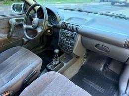 CHEVROLET - CORSA - 1996/1996 - Branca - R$ 13.900,00
