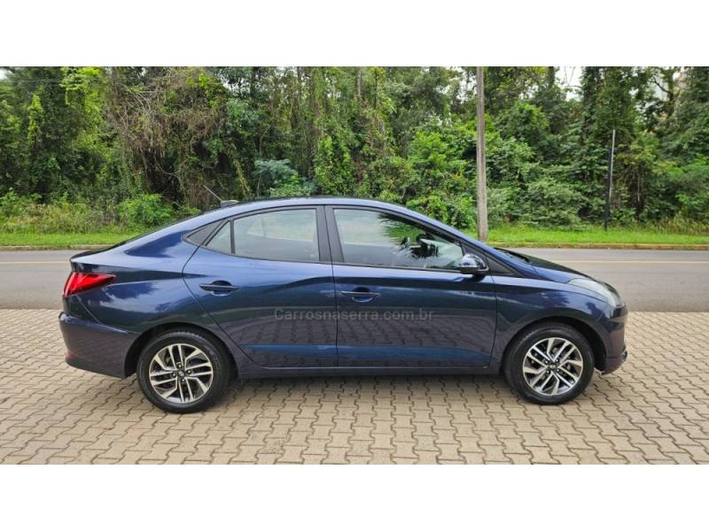HYUNDAI - HB20S - 2020/2021 - Azul - R$ 77.500,00