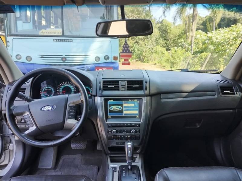 FORD - FUSION - 2010/2010 - Prata - R$ 43.900,00