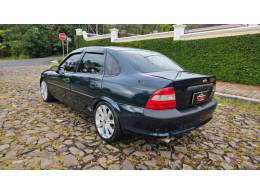 CHEVROLET - VECTRA - 1996/1997 - Verde - R$ 17.900,00
