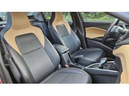 CHEVROLET - ONIX - 2022/2023 - Vermelha - R$ 90.900,00