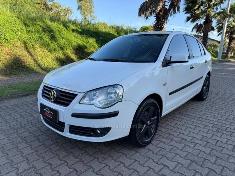 VOLKSWAGEN - POLO - 2006/2007 - Branca - R$ 32.900,00