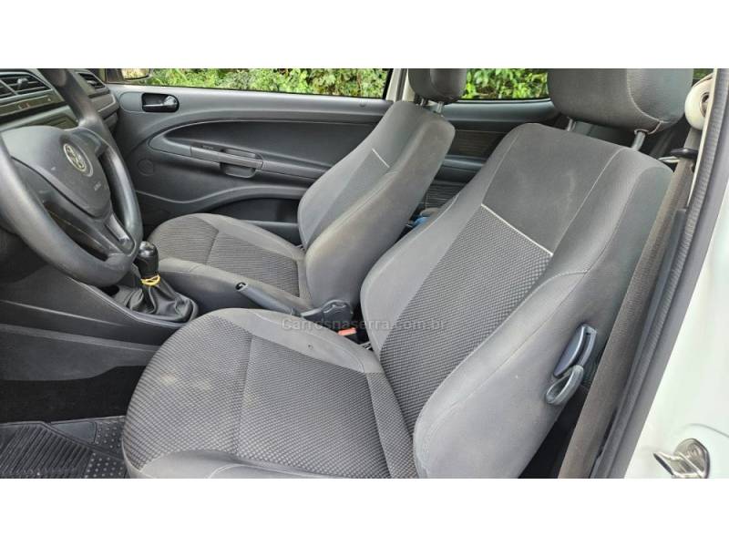 VOLKSWAGEN - SAVEIRO - 2023/2023 - Branca - R$ 77.900,00