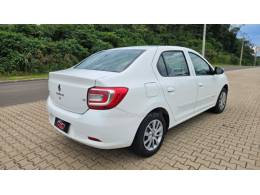 RENAULT - LOGAN - 2017/2018 - Branca - R$ 45.900,00