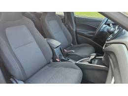 CHEVROLET - ONIX - 2023/2024 - Branca - R$ 95.900,00
